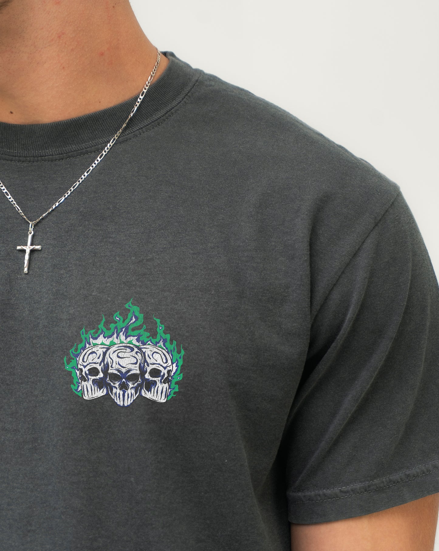 MINNESOTA BASKETBALL - “3 SKULL” PREMIUM T-SHIRT